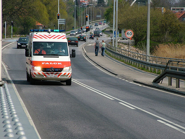 image/ambulance-08.jpg