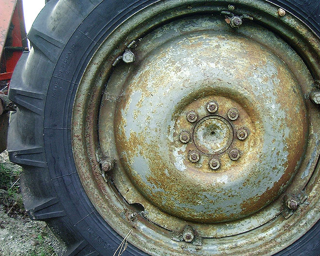 image/gammel_traktorhjul-07.jpg