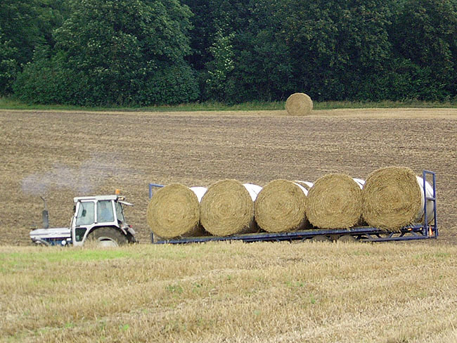 image/traktor_vogn_rundballer2.jpg