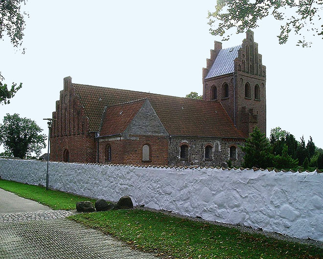 image/gl_oelstykke_kirke-23.jpg