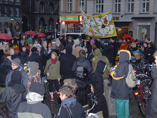 image/ungdomshuset_demo-008.jpg