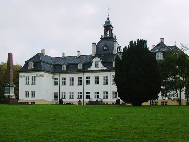 image/charlottenlund_slot-43.jpg