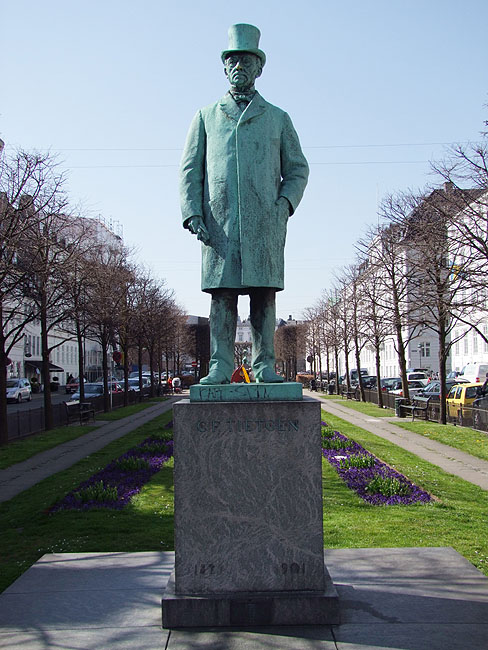 image/statue_tietgen-21.jpg