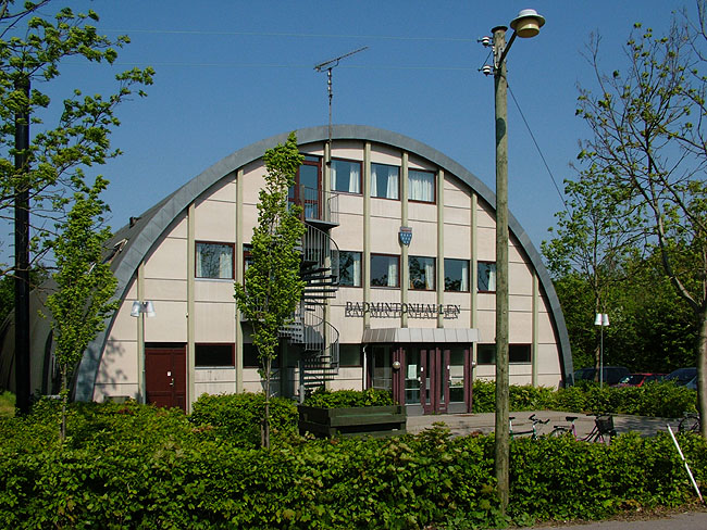 image/badmintonhallen-02.jpg