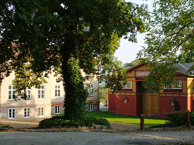 image/vallekilde_hoejskole-01.jpg